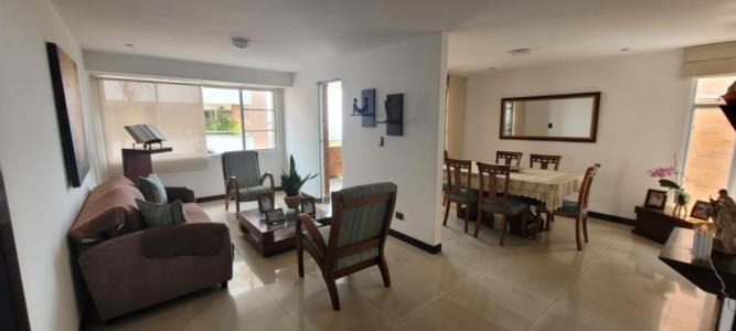 Apartamento En Venta En Cali En Cristales V127508, 143 mt2, 3 habitaciones