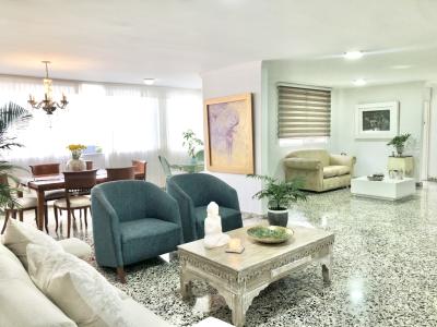 Apartamento En Venta En Cali En Centenario V127683, 150 mt2, 3 habitaciones