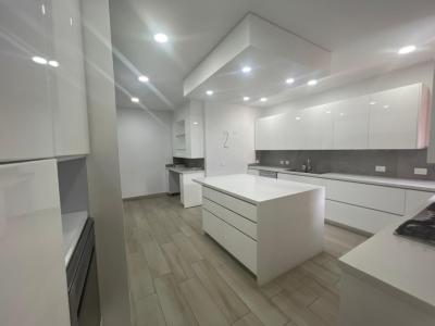 Apartamento En Venta En Cali En Normandia V128017, 320 mt2, 3 habitaciones