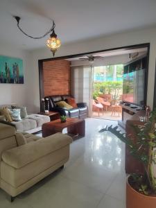 Apartamento En Venta En Cali En Cristales V135439, 143 mt2, 3 habitaciones