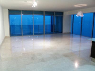 SEA CONFIABLE VENDE APARTAMENTO EN GRAND TOWER 3 RECAMARAS, 288 mt2, 3 habitaciones