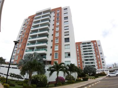Apartamento En Venta En Cucuta En Via Tennis, Condominio Bari V50428, 155 mt2, 3 habitaciones