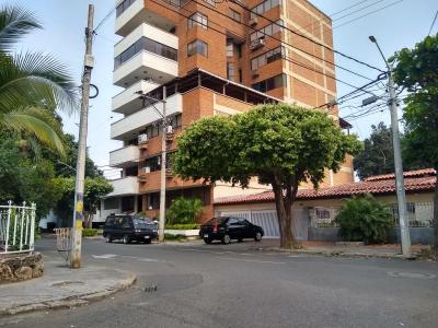 Apartamento En Venta En Cucuta En La Riviera V36717, 217 mt2, 3 habitaciones