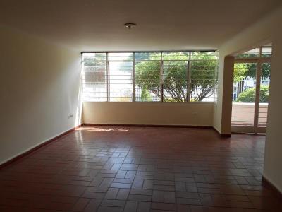 Apartamento En Venta En Cucuta En Barrio Blanco V84744, 196 mt2, 3 habitaciones