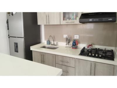 Apartamento en venta en Itagüi, 70 mt2, 3 habitaciones