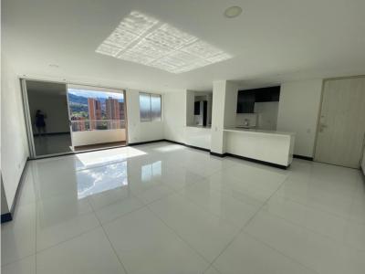 Venta apartamento en Itaguí, Suramérica 111m2 , 3 habitaciones