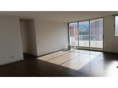 Venta de Apartamento en La Estrella, Antioquia, 80 mt2, 3 habitaciones