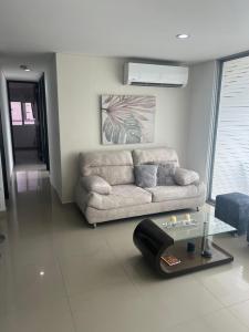 Apartamento En Venta En Los Patios V83865, 77 mt2, 3 habitaciones