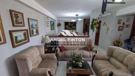 APARTAMENTO VENTA POMONA. MARACAIBO. API 6019, 100 mt2, 3 habitaciones