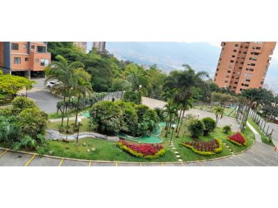 Apartamento en venta La Campiña Parque Residencial  El Tesoro Poblado, 157 mt2, 3 habitaciones