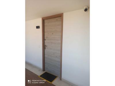 Vendo apartamento casi nuevo en Medellín barrio Pilarica con doble par, 87 mt2, 3 habitaciones