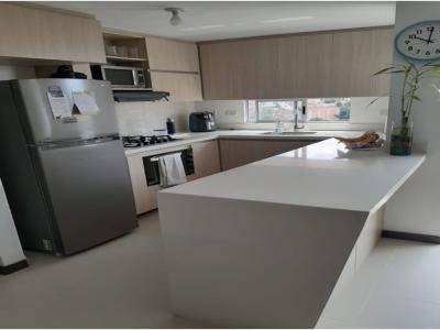 Apartamento En Venta san German, 74 mt2, 3 habitaciones