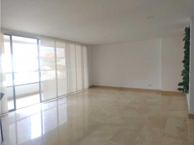 Venta de hermoso apartamento moderno en Laureles, Santa Teresita,, 145 mt2, 3 habitaciones