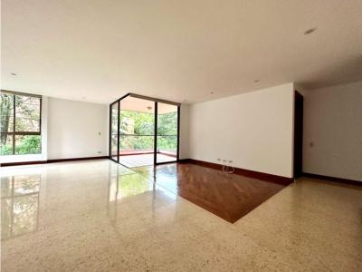 APARTAMENTO SAN LUCAS AMPLIOS ESPACIOS IDEAL PARA REMODELAR, 157 mt2, 3 habitaciones