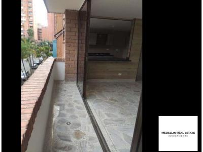 Apartamento en Venta 2do Parque Laureles Medellin SA218, 102 mt2, 3 habitaciones