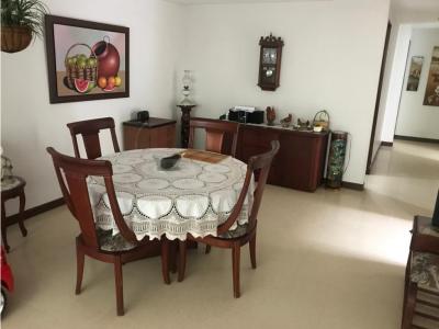 Apartamento en Venta La Almeria , 124 mt2, 4 habitaciones