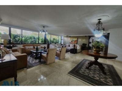 Apartamento en venta en Lalinde, Medellín, 213 mt2, 3 habitaciones