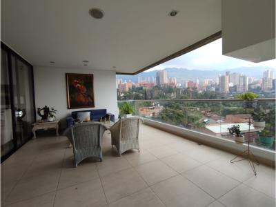 Venta de apartamento en Los Balsos, 330 mt2, 3 habitaciones