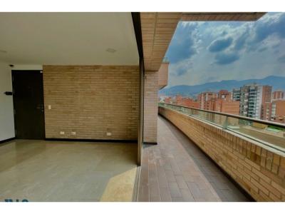 Apartamento en venta en Laureles, Medellín, 204 mt2, 3 habitaciones