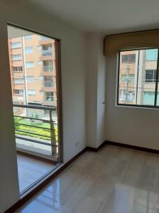 Apartamento En Venta En Medellin En Conquistadores V13065, 105 mt2, 3 habitaciones