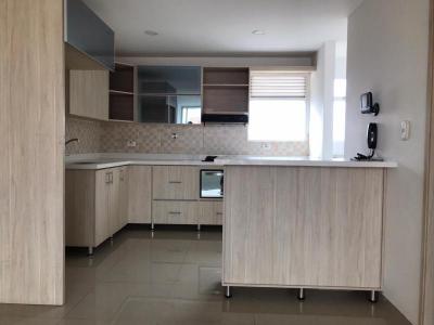 Apartamento En Venta En Medellin En Conquistadores V37606, 87 mt2, 3 habitaciones