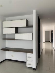 Apartamento En Venta En Medellin En Santa Maria De Los Angeles V94259, 220 mt2, 3 habitaciones