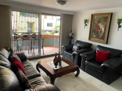 Apartamento En Venta En Medellin En Laureles V109647, 156 mt2, 3 habitaciones