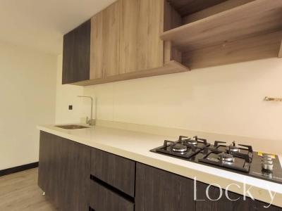 Apartamento En Venta En Medellin En Los Colores V109950, 100 mt2, 3 habitaciones