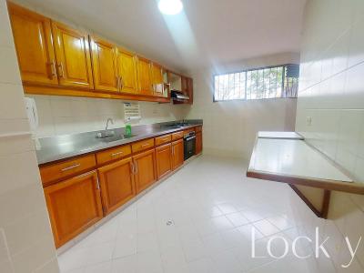 Apartamento En Venta En Medellin En El Poblado V139027, 116 mt2, 3 habitaciones