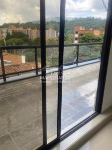 Apartamento En Venta En Medellin En Los Colores V157808, 202 mt2, 5 habitaciones