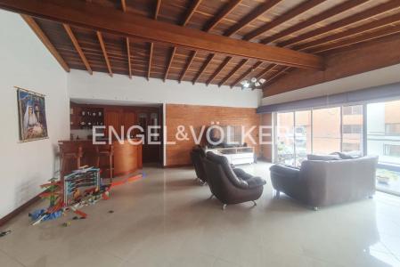 Apartamento En Venta En Medellin En Laureles V160322, 159 mt2, 3 habitaciones