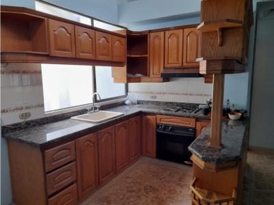 Apartamento en venta El Nogal, 150 mt2, 4 habitaciones