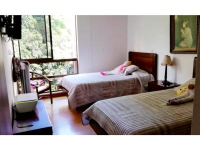 Venta apartamento Medellín El Poblado Castropol , 240 mt2, 3 habitaciones