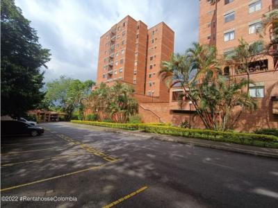 Apartamento en  Medellin RAH CO: 23-953, 86 mt2, 3 habitaciones
