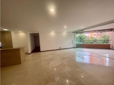 HERMOSO APARTAMENTO EN VENTA EL POBLADO LA TOMATERA, 190 mt2, 3 habitaciones