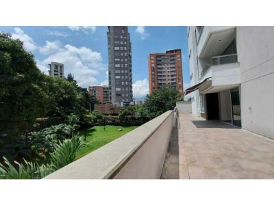 Espectacular apartamento con terraza en Lalinde el Poblado, 93 mt2, 2 habitaciones