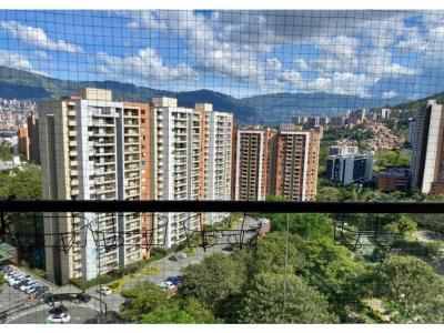 Venta de Apartamento en la Loma de los Bernal , 100 mt2, 3 habitaciones