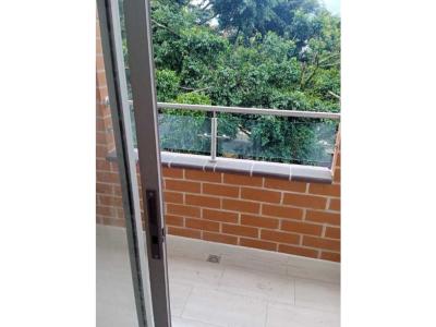 VENDO APARTAMENTO SEGUNDO PISO A ESTRENAR CON PARQUEADERO PRIVADO, 60 mt2, 3 habitaciones