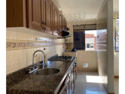 Se vende apartamento en los colores, 70 mt2, 3 habitaciones