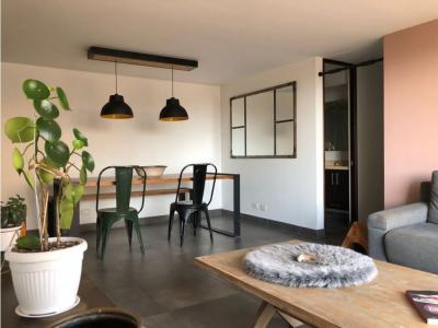 Venta hermoso apartamento en la Loma de los Bernal, 83 mt2, 3 habitaciones