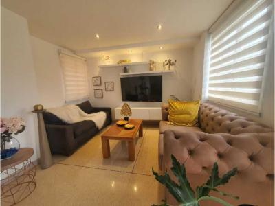 Apartamento en venta Laureles del Castillo, 96 mt2, 3 habitaciones