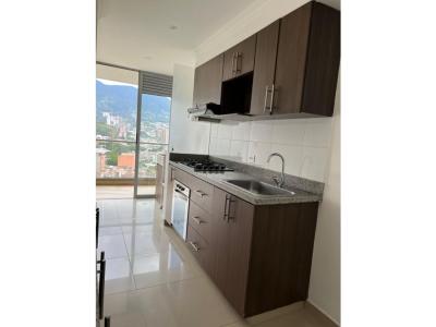 Venta de apartamento en Sabaneta cerca a centro comercial Aves María, 84 mt2, 3 habitaciones