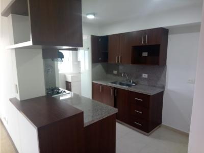 Venta de apartamento en Loma Linda Sabaneta, 92 mt2, 3 habitaciones