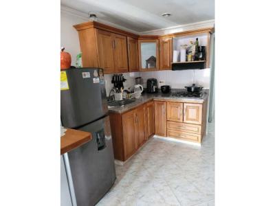 SE VENDE HERMOSO APARTAMENTO EN SABANETA, CALLE LARGA, 87 mt2, 3 habitaciones