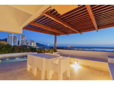 Luxury penthouse for sale in Santa Marta, 200 mt2, 3 habitaciones