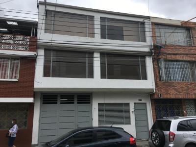 Bodega En Venta En Bogota En Rionegro V55378, 650 mt2, 3 habitaciones