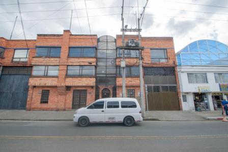 Bodega En Venta En Bogota En La Granja V61777, 1081 mt2