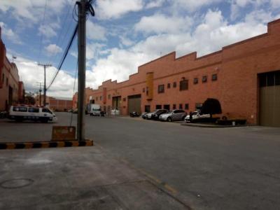 Bodega En Venta En Funza V99173, 2600 mt2