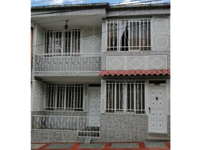 Casa para la venta en Armenia Q., 120 mt2, 5 habitaciones