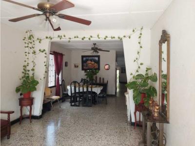 Casa independiente en venta Lucero Barranquilla, 188 mt2, 5 habitaciones